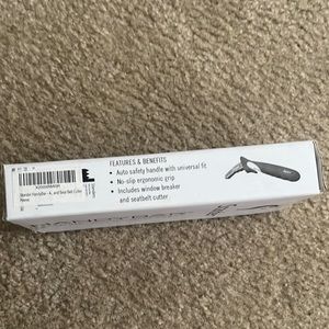 Handy bar seatbelt cutter